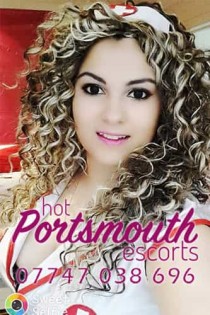 Portsmouth escort Monica