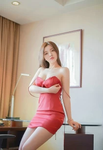 mature escort Karen