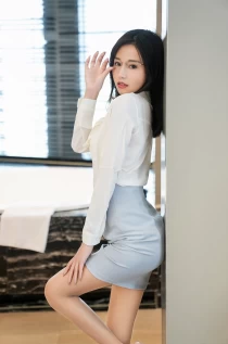 mature escort Kiko