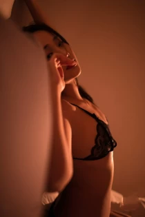 petite escort Jemima