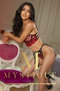 brunette escort Julia