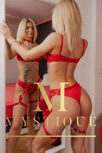 blonde escort Natalia