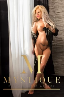 blonde escort Maya