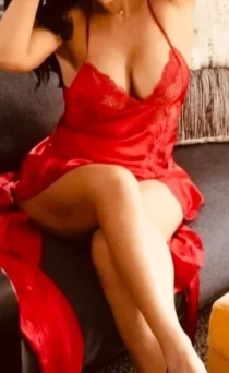 British escort Mia b